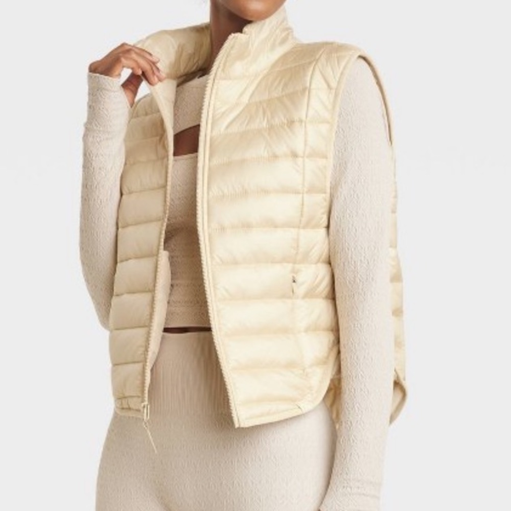 New Puffer Vest | Ivory / Champagne | Size Large